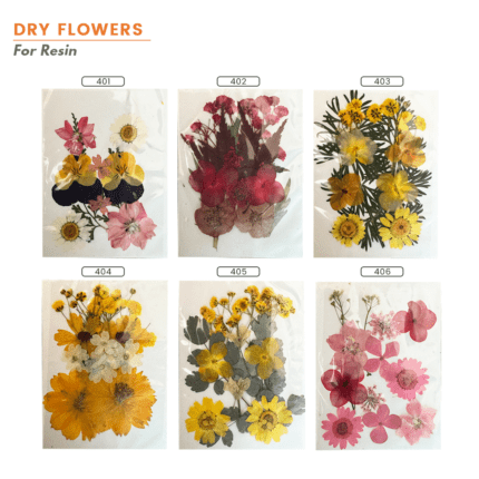 Handmade resin keychain with real dried flower Botanical resin jewelry gift for her Custom floral resin art accessory